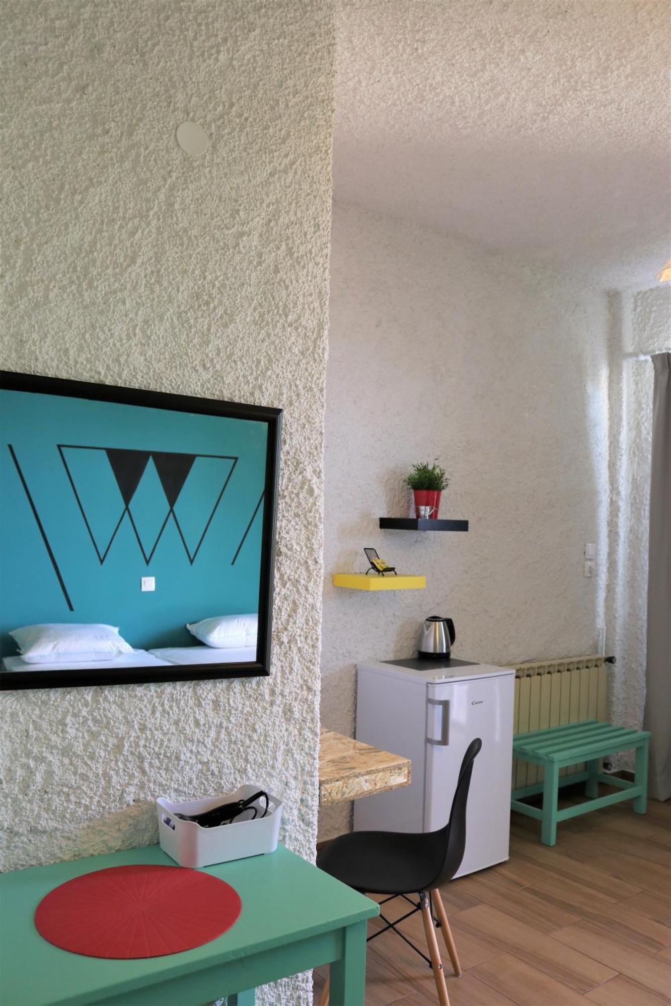 The Bongos - Socially Conscious Rooms, Part Of The Room Rate Goes To Charity Platanés Buitenkant foto