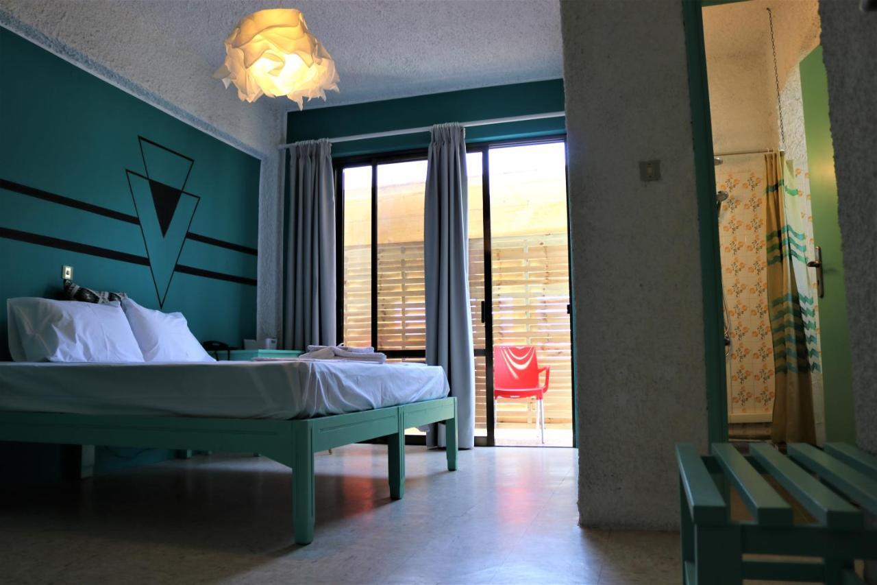 The Bongos - Socially Conscious Rooms, Part Of The Room Rate Goes To Charity Platanés Buitenkant foto