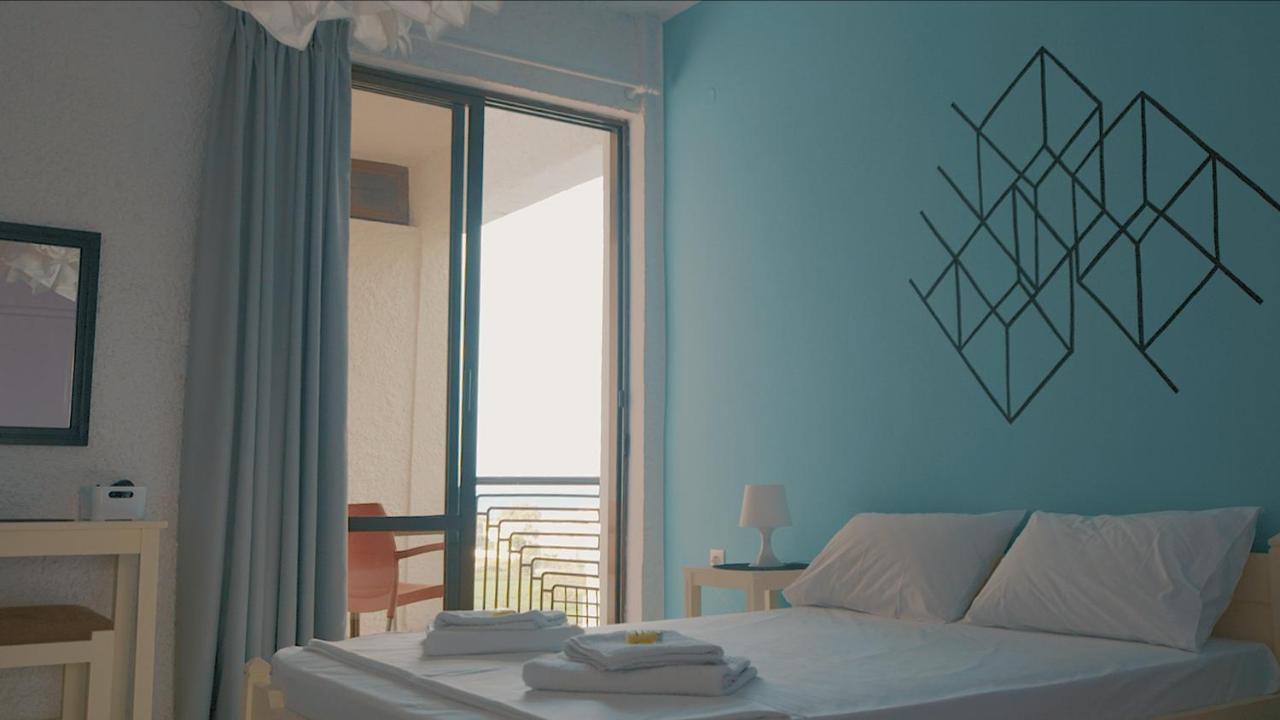 The Bongos - Socially Conscious Rooms, Part Of The Room Rate Goes To Charity Platanés Buitenkant foto